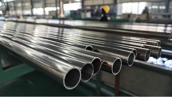 制品管的“贴身考验”：当不锈钢融入日常生活